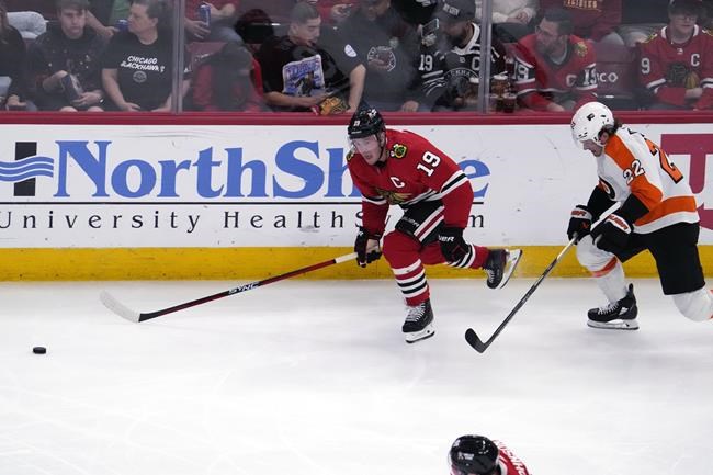 Blackhawks say Toews will not return to team next season | iNFOnews.ca