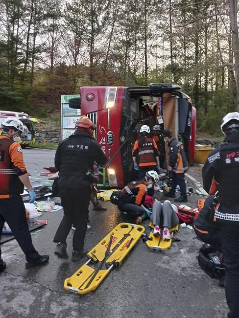 South Korea tour bus crash kills 1 Israeli, 34 people hurt | iNFOnews.ca