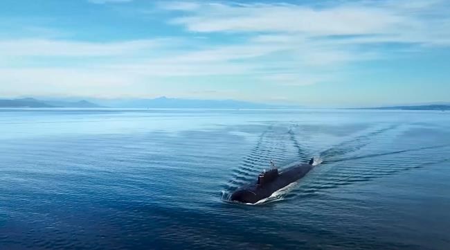 Putin hails Russian navy's performance in Pacific drills | iNFOnews.ca