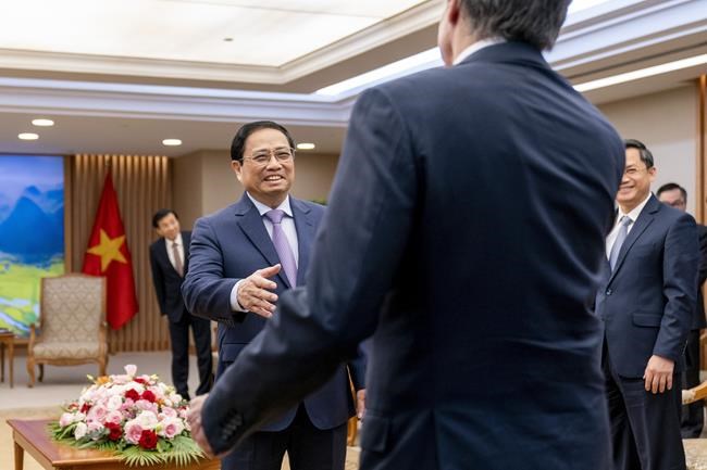 US, Vietnam pledge to boost ties as Blinken visits Hanoi | iNFOnews.ca CP1149547643