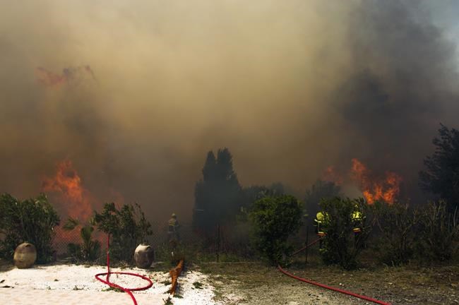 Firefighters battle France's 1st major forest blaze of 2023 | iNFOnews.ca Firefighters battle France's 1st major forest blaze of 2023 | iNFOnews.ca