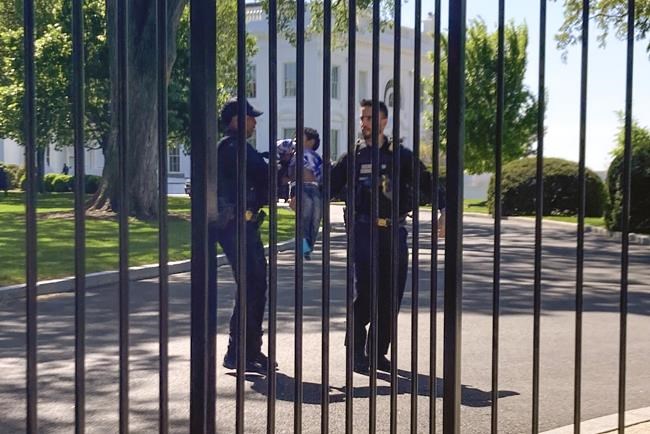 Littlest intruder: Toddler crawls through White House fence | iNFOnews.ca