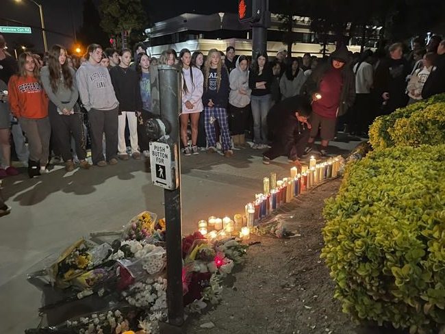 California boy dies when stabbing suspect's car hits teens | iNFOnews.ca
