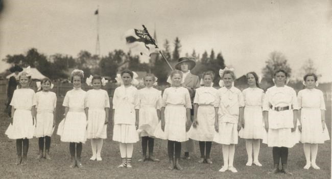 'You couldn't get away from it': 1953 Coronation was major topic at Canadian schools | iNFOnews.ca