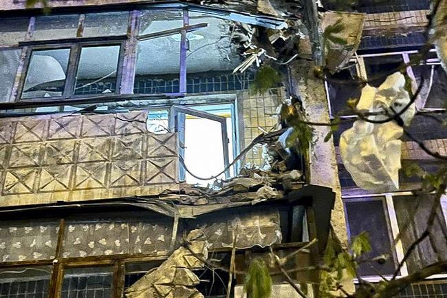 Russia's air force accidentally bombs own city of Belgorod | iNFOnews.ca CP1921239532