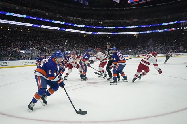Isles score 4 fastest goals in playoff history, top Canes | iNFOnews.ca