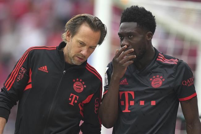 Canadian star Alphonso Davies sidelined with thigh injury suffered with Bayern Munich | iNFOnews.ca Canadian star Alphonso Davies sidelined with thigh injury suffered with Bayern Munich | iNFOnews.ca
