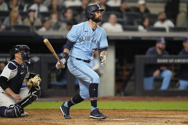 Chase Good At Bats: Brandon Belt's hitting mantra helps Toronto Blue Jays bats | iNFOnews.ca