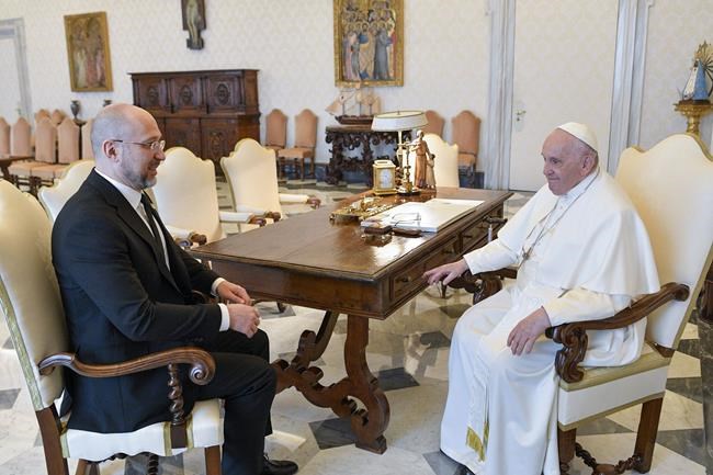 Ukraine ask pope's help in getting children back from Russia | iNFOnews.ca