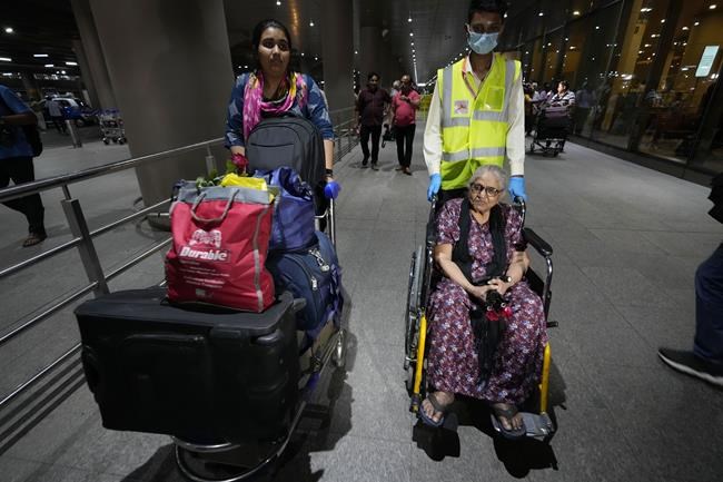 Heavy clashes rock Sudan’s capital despite truce extension | iNFOnews.ca