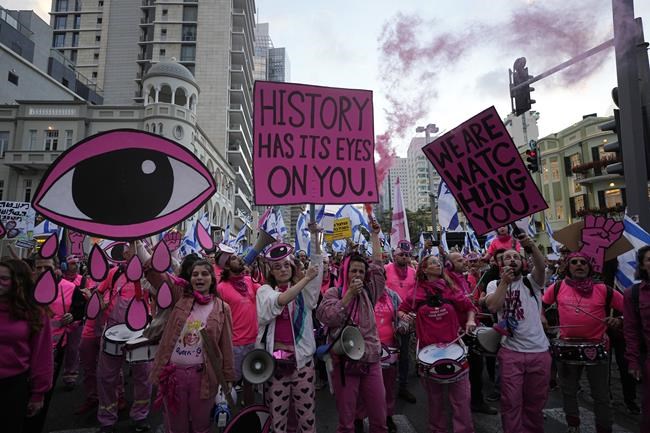 Israelis rally for 17th week against judicial overhaul plans | iNFOnews.ca