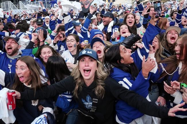 Packed bars, busy downtown streets expected in Toronto as Maple Leafs take on Florida | iNFOnews.ca