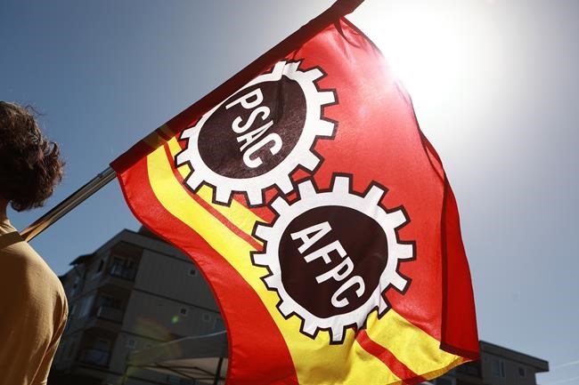 In The News for May 4 : Tentative deal reached between CRA, union, ending strike | iNFOnews.ca In The News for May 4 : Tentative deal reached between CRA, union, ending strike | iNFOnews.ca