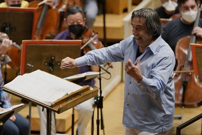 Italian conductor Muti to visit Syrian refugee camp | iNFOnews.ca