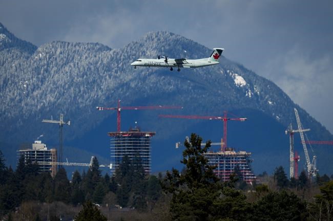 Air Canada boosts earnings outlook for 2023, citing strong demand and traffic | iNFOnews.ca