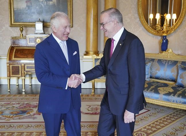 Australia PM to give allegiance to king but wants president | iNFOnews.ca