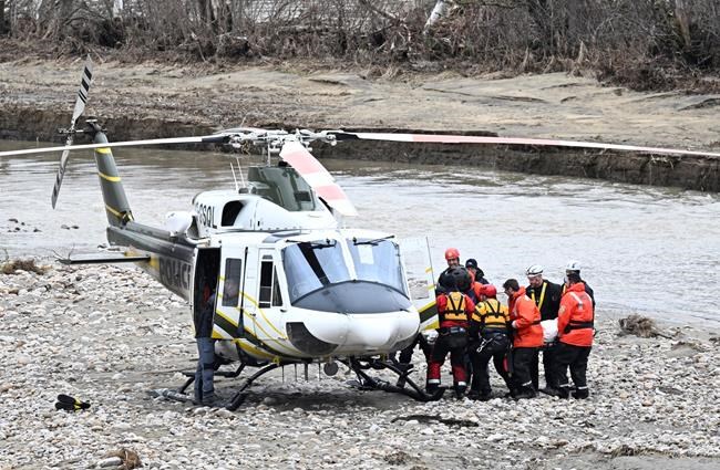 Quebec coroner formally identifies the two firefighters swept away in floodwaters | iNFOnews.ca