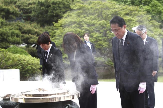 Japan leader expresses sympathy for Korean colonial victims | iNFOnews.ca