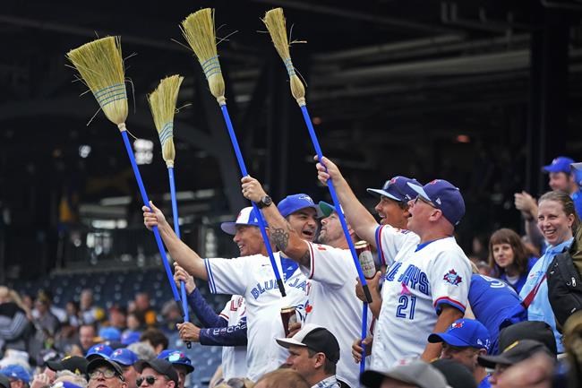 Merrifield has 4 RBIs, Blue Jays beat Pirates 10-1 | iNFOnews.ca