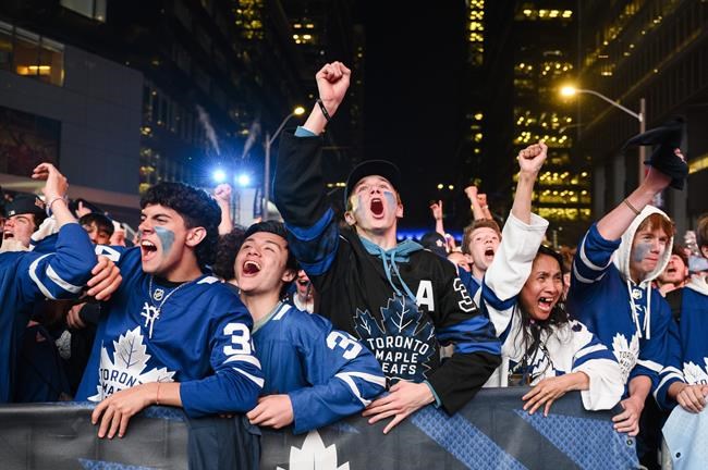 Maple Leafs fans have high hopes as Toronto lives to see another playoff game | iNFOnews.ca