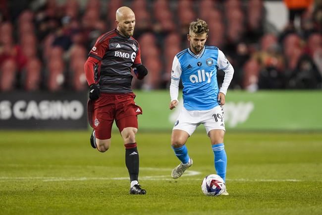 Toronto FC captain Michael Bradley to undergo hamstring procedure in England | iNFOnews.ca