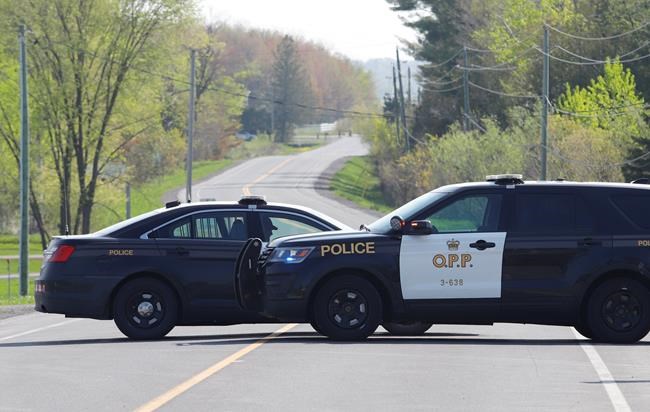 Investigators comb through Ontario village a day after OPP officer dies in shooting | iNFOnews.ca