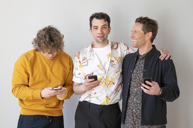 'BlackBerry' pockets rave reviews as tech leaders say phone story doesn't ring true | iNFOnews.ca