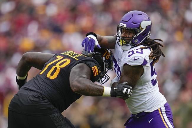 Browns agree to acquire Pro Bowl defensive end Za'Darius Smith from Vikings, AP source says | iNFOnews.ca
