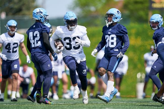 Veteran CFL running back Andrew Harris plans to savour final training camp | iNFOnews.ca