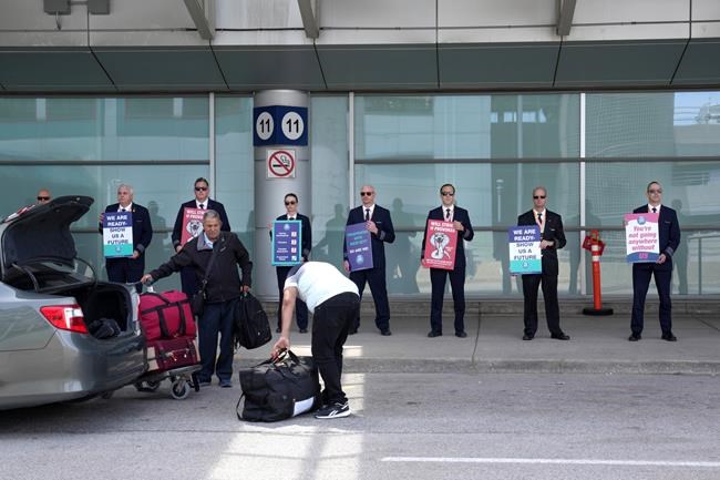 WestJet CEO, pilots' union head clash over compensation as strike looms | iNFOnews.ca