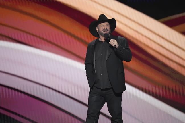 Garth Brooks extends sold-out Las Vegas residency with 2024 dates | iNFOnews.ca Garth Brooks extends sold-out Las Vegas residency with 2024 dates | iNFOnews.ca