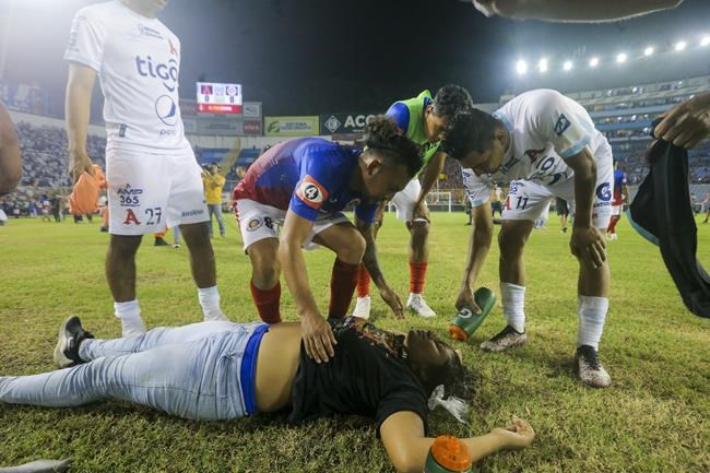At least 9 dead in stampede at soccer stadium in El Salvador | iNFOnews.ca At least 9 dead in stampede at soccer stadium in El Salvador | iNFOnews.ca