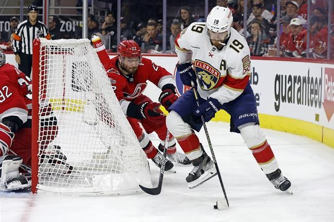 Tkachuk scores another OT winner, lifts Panthers to 2-0 series lead over Hurricanes | iNFOnews.ca
