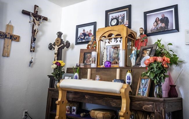 New Mexican Spanish, a unique American dialect, survives mostly in prayers | iNFOnews.ca New Mexican Spanish, a unique American dialect, survives mostly in prayers | iNFOnews.ca