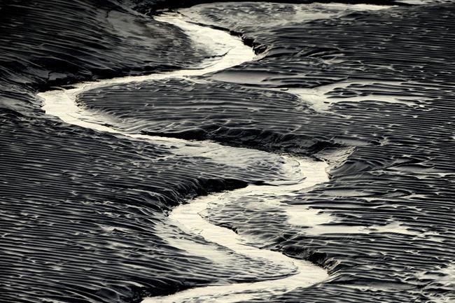 'Mother Nature has no mercy': Man gets stuck waist-deep in Alaska mud flats, drowns as tide comes in | iNFOnews.ca 'Mother Nature has no mercy': Man gets stuck waist-deep in Alaska mud flats, drowns as tide comes in | iNFOnews.ca