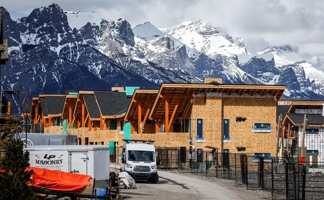 11% of Cdns invest in real estate and that total is set to grow: Royal LePage | iNFOnews.ca