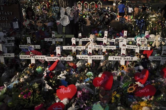 On 1st anniversary of Uvalde, Texas, school shooting, Biden says 'it's time to act' on gun control | iNFOnews.ca