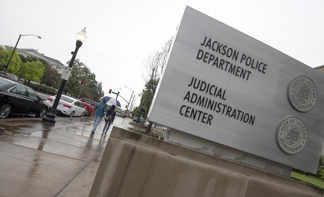 3 ex-officers indicted in death of Black man seen on video being shocked with stun guns | iNFOnews.ca