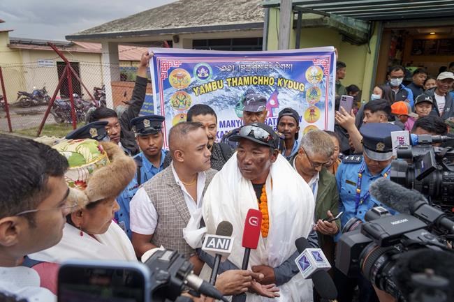 Sherpa guide who climbed Mount Everest a record 28 times says he's not ready to retire | iNFOnews.ca