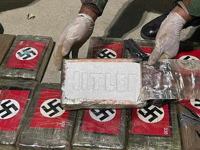 Police in northern Peru port seize cocaine packets with Nazi flag printed on the outside | iNFOnews.ca Police in northern Peru port seize cocaine packets with Nazi flag printed on the outside | iNFOnews.ca