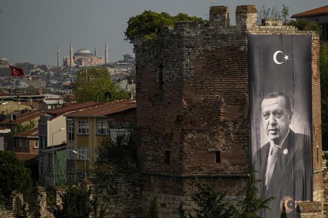 As Turkey heads to runoff presidential race, domestic issues loom large | iNFOnews.ca