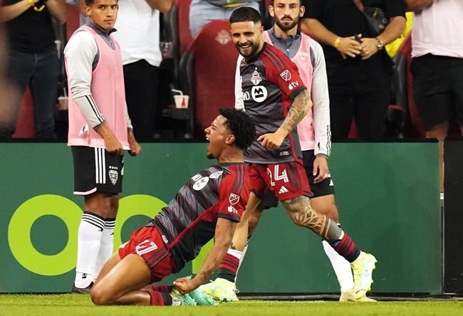 Toronto FC caps tumultuous week with much-needed 2-1 victory over D.C. United | iNFOnews.ca