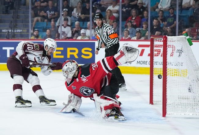 Petes beat Remparts 4-2, keep Memorial Cup dream alive | iNFOnews.ca