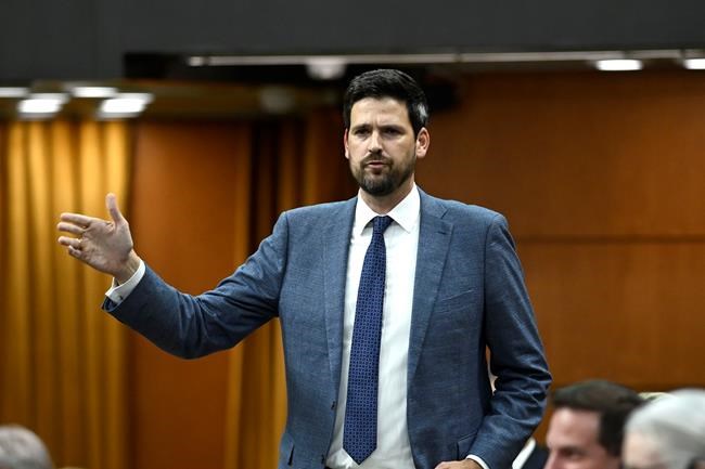 Feds still trying to rescue families of Canadians who helped in Afghanistan: minister | iNFOnews.ca Feds still trying to rescue families of Canadians who helped in Afghanistan: minister | iNFOnews.ca