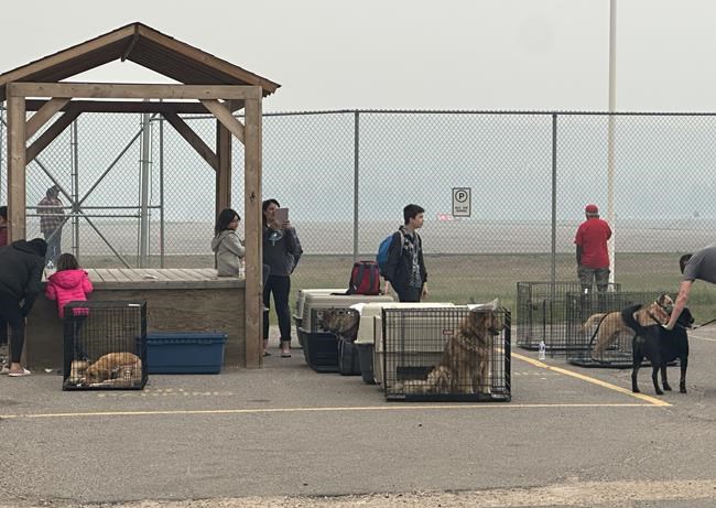 Northern Alberta community of Fort Chipewyan evacuated due to wildfire | iNFOnews.ca