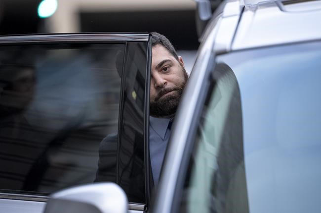Oath Keeper who guarded Roger Stone before Jan. 6 attack gets more than 4 years in prison | iNFOnews.ca Oath Keeper who guarded Roger Stone before Jan. 6 attack gets more than 4 years in prison | iNFOnews.ca