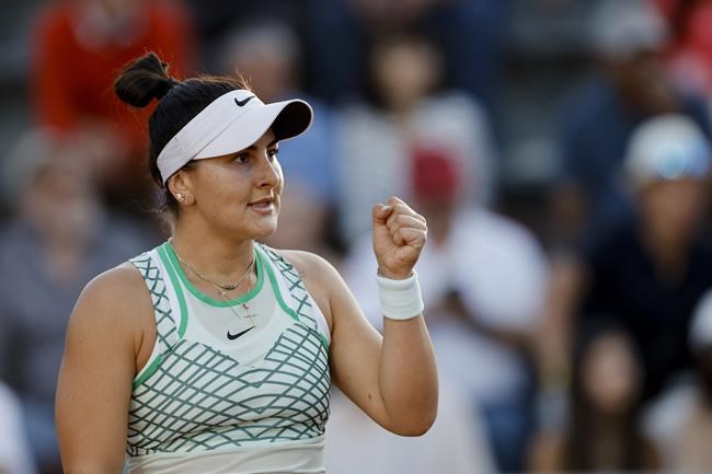 Andreescu advances to third round at French Open with win over wild-card Navarro | iNFOnews.ca