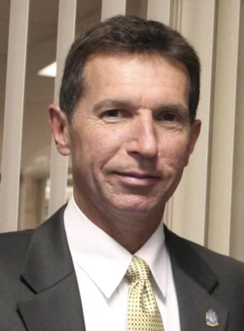 Mississippi hostage-taker killed after fatally shooting officer in 8-hour standoff | iNFOnews.ca Mississippi hostage-taker killed after fatally shooting officer in 8-hour standoff | iNFOnews.ca