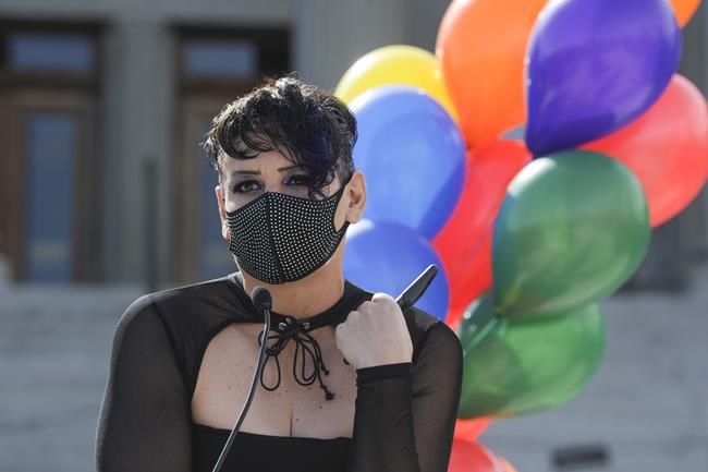 Library cancels trans speaker after Montana bans drag readings | iNFOnews.ca Library cancels trans speaker after Montana bans drag readings | iNFOnews.ca