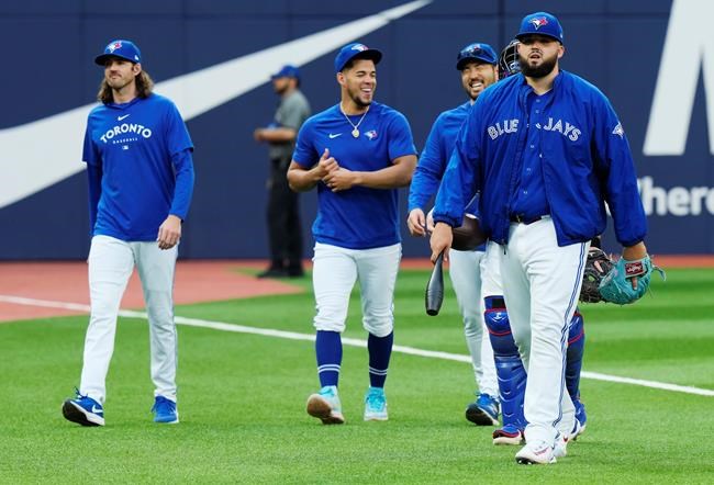 Blue Jays starting pitchers bond over meals together on the road | iNFOnews.ca